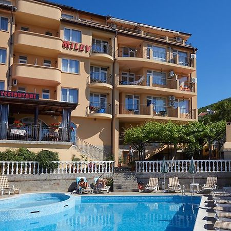Family Hotel Milev Sveti Vlas Exterior foto
