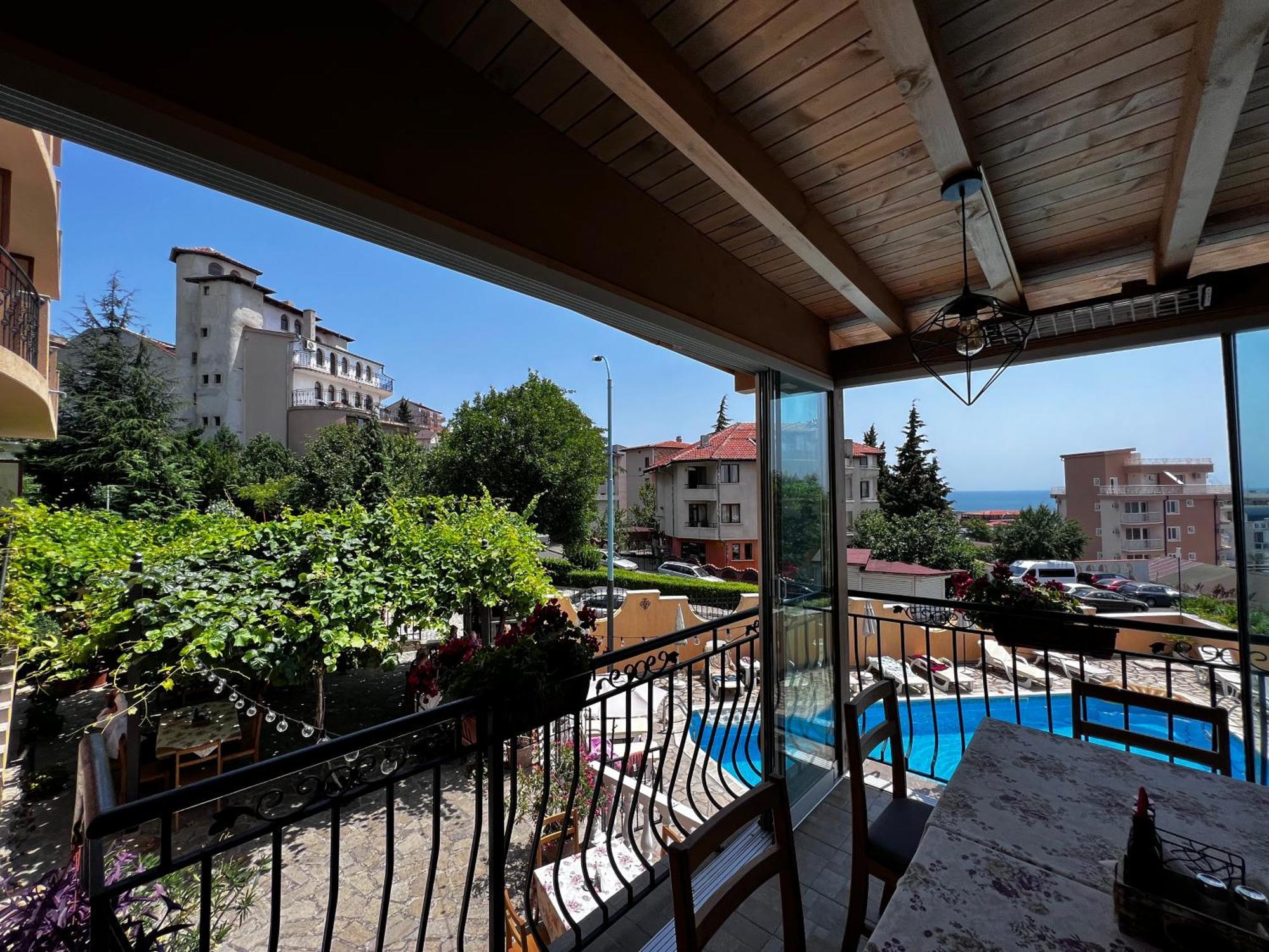 Family Hotel Milev Sveti Vlas Exterior foto